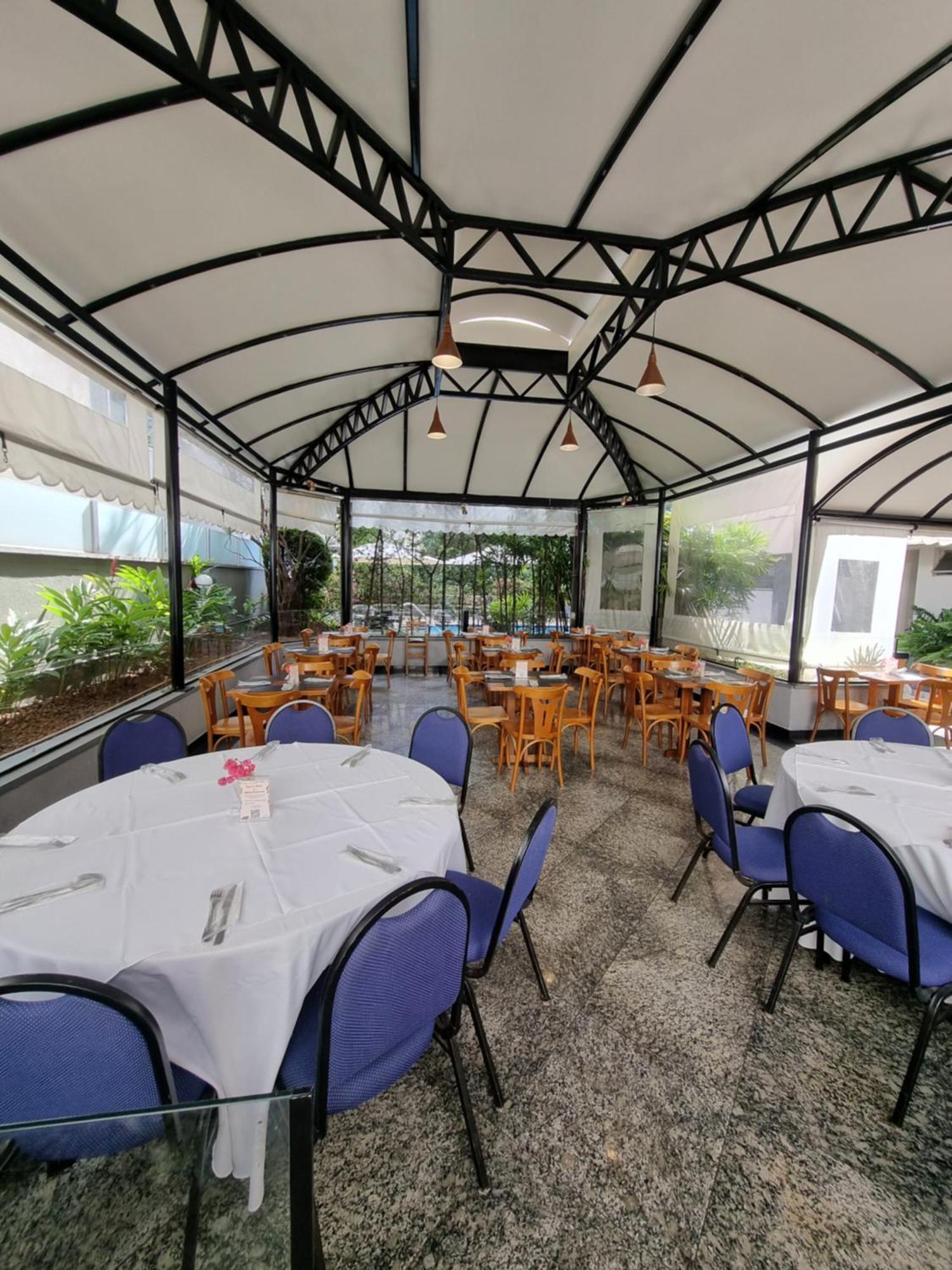 Max Savassi Prime Aparthotel เบโลโอรีซอนชี ภายนอก รูปภาพ